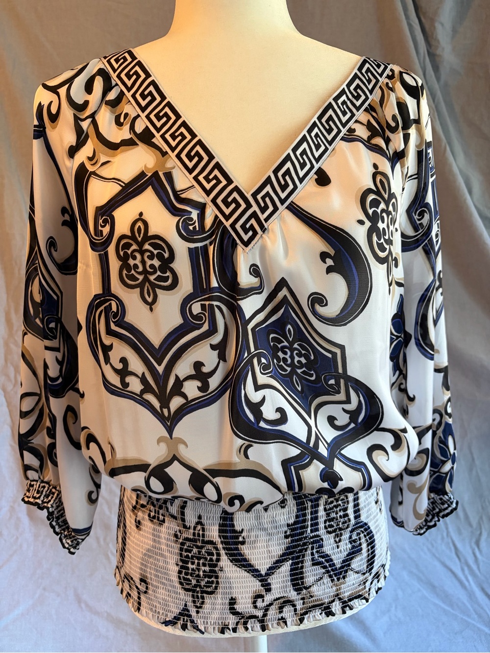 WHBM White House Black Market
V-Neck Printed Blouse in White and Navy